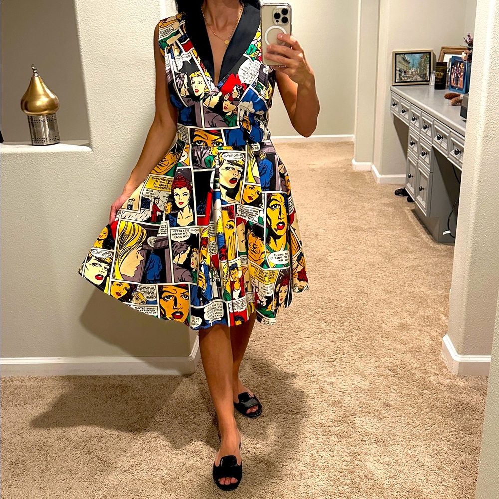 Comic Print Sleeveless Pleated Dress